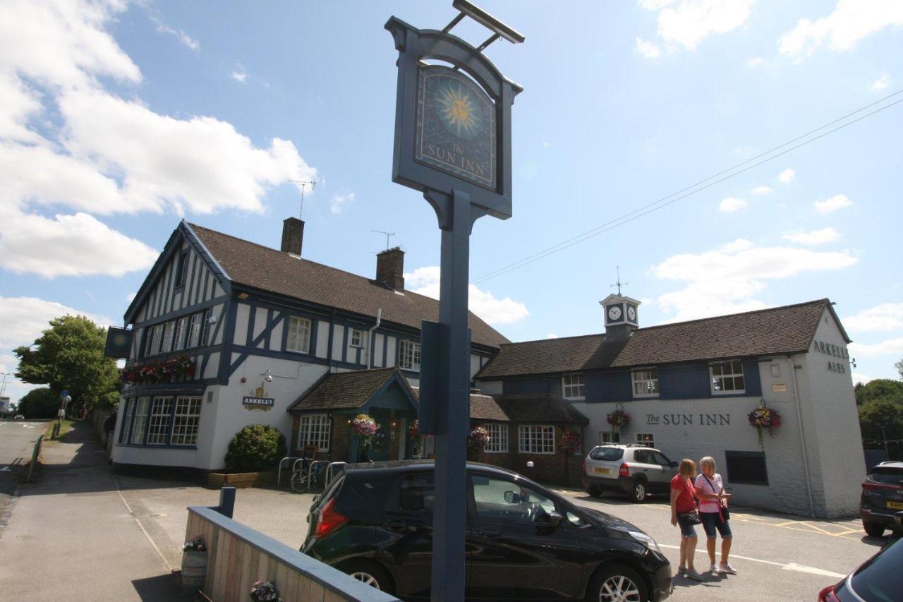 The Sun Inn Swindon Eksteriør billede